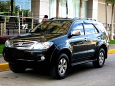 cho thue xe 7 cho toyota fortuner