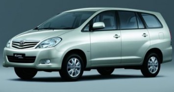 toyota innova 2