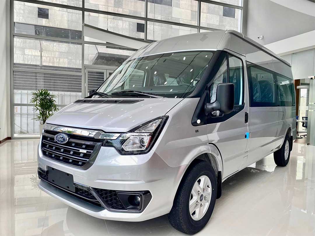 Xe 16 chỗ Ford Transit